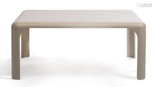 Vico Magistretti (1920-2006), table basse blanche Demetrio 70, fabriquée par [...]