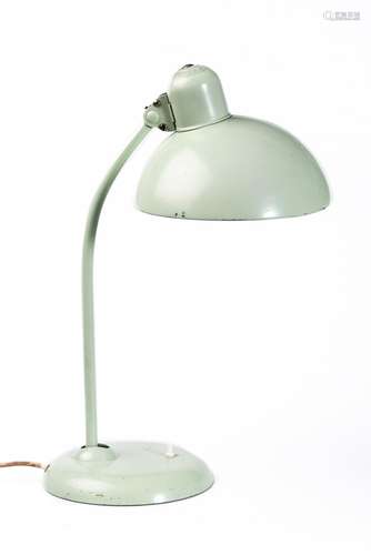 Christian Dell (1893-1974), modèle „6031-Präsident“ lampe en fer peinte en vert [...]