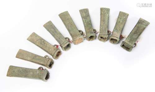Neuf haches à douille armoricaines (âge du Bronze / âge du Fer). L. min. 12.3 cm & [...]