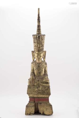 Bouddha birman en bois laqué noir, rouge et or assis en dyasana mudra, XIXe. H. [...]