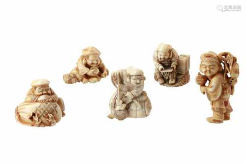 Lot of five netsuke, 1) Ivory Daikoku with hammer, mask and a dice. Signed. H. 5 cm. 2) Ivory