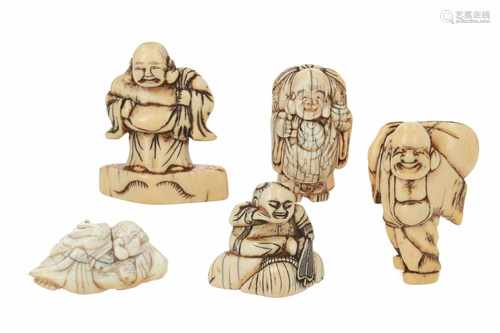 Lot of five netsuke, 1) Ivory standing Hotei. Signed Hidemasa. H. 4,5 cm. 2) Ivory reclining