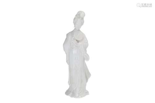 A blanc de Chine porcelain sculpture of a lady with fan. Unmarked. China, 20th century. H. 22 cm.