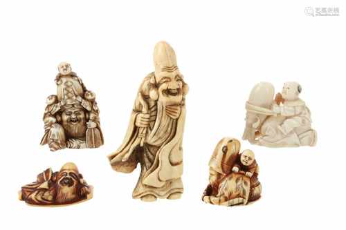 Lot of five netsuke, 1) Ivory reclining Fukurokuju with fan. L. 4 cm. 2) Ivory Fukurokuju with