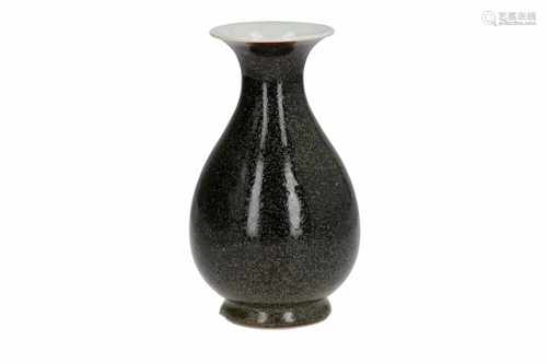 A black and green glazed porcelain vase. Unmarked. With seal stamp. China, 20th century. H. 18 cm.