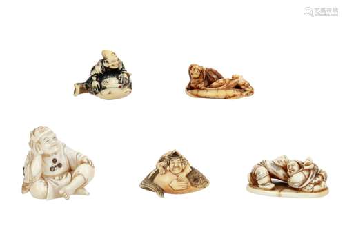 Lot of four netsuke and one okimono, 1) Ivory Ebisu and Daikoku wrestling, on base with seal.