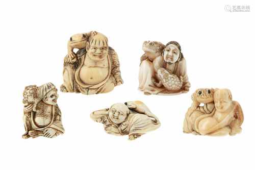 Lot of five netsuke, 1) Ivory reclining Gama Sennin with toad. Signed Yoshinaga. L. 4,5 cm. 2) Ivory