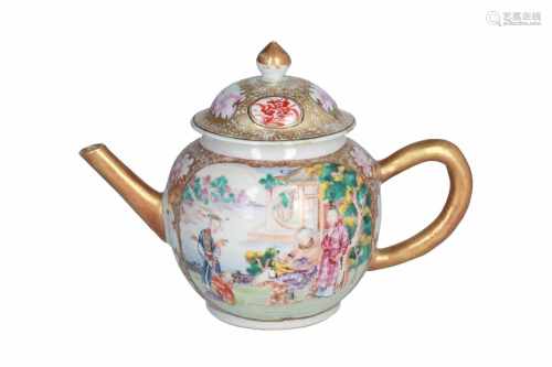 A famille rose porcelain teapot, decorated with figures in a garden. Unmarked. China, Qianlong. H.