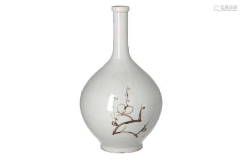 A white and brown porcelain vase, decorated with cherry blossom. Unmarked. Korea, Joseon. H. 35 cm.