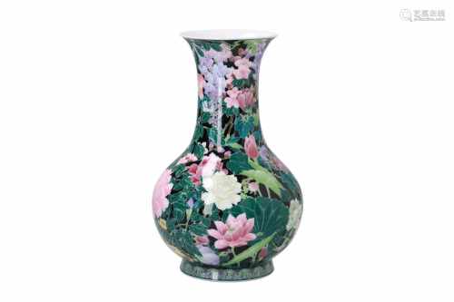 A polychrome porcelain vase, decorated with flowers. Marked with seal mark Li Ling. China, 20th