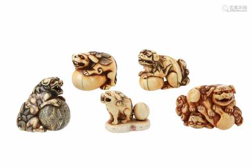 Lot of five netsuke, 1) Ivory shishi with ball. L. 4 cm. 2) Ivory shishi with ball on base. H. 3 cm.