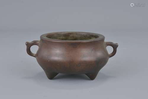 A Chinese bronze desk censer with Xuande mark. 9.5