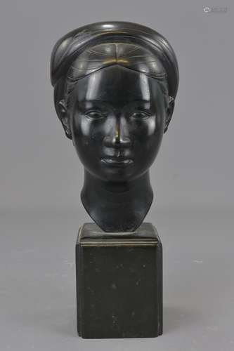 A Chinese/Japanese 19th century bronze head of a l