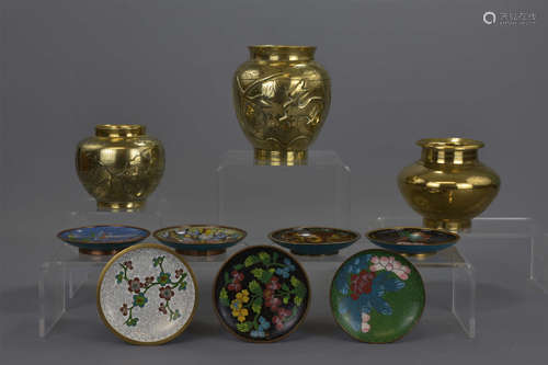 Three Chinese 20th century polished bronze jars to