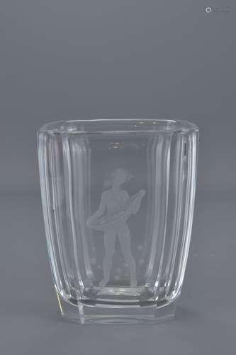 An Orrefors glass vase by Sven Palmqvist 14.5cm he