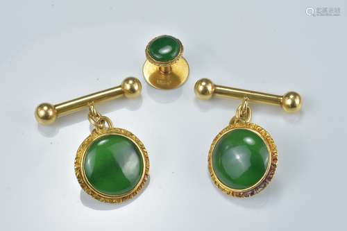 Gold and jadeite cufflinks and stud.