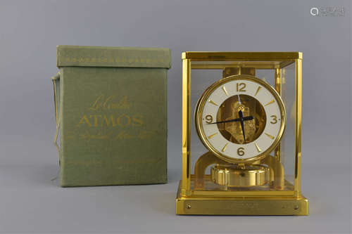 LeCoultre Atmos perpetul motion clock with orignia