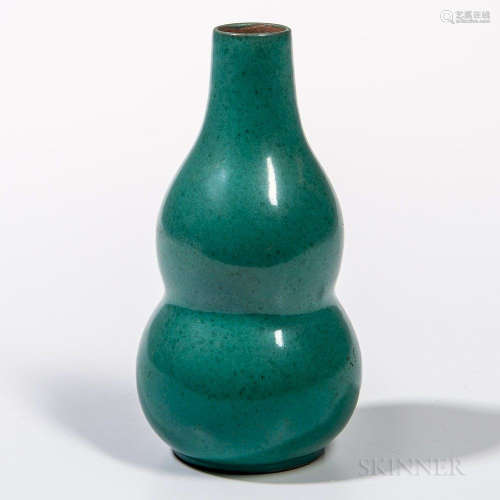 Small Mottled Green-glazed Double Gourd Vase, China, 19th/20th century, potted with red clay, on a bisque foot ring, ht. 5 7/8 in. Prov