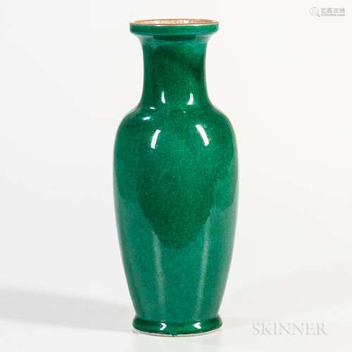 Crackled Apple Green Vase, China, 19th/20th century, baluster shape with banded mouth rim, on a bisque foot ring, crackle-glazed white