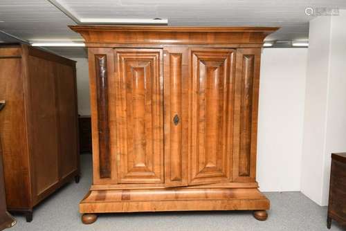 Wellenschrank