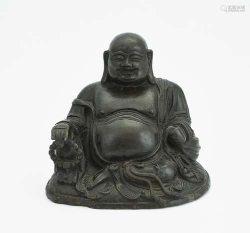 Sitzender Milefo (Budai)