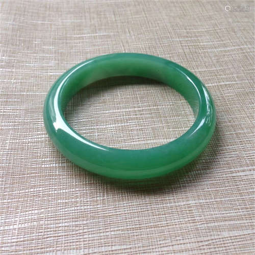 NATURAL JADEITE BANGLE