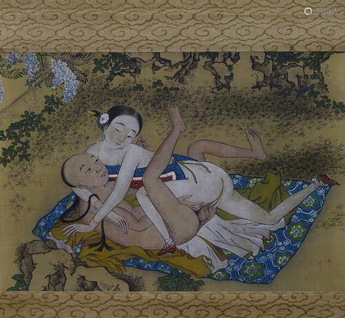 CHINESE SCROLL PAINTING OF EROTIC SENSE IN GARDEN