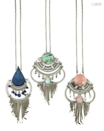 LOT DE 3 PENDENTIFS