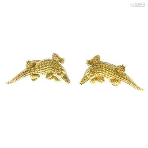 KIESELSTEIN-CORD - a pair of 18ct gold 'Alligator' cufflinks.
