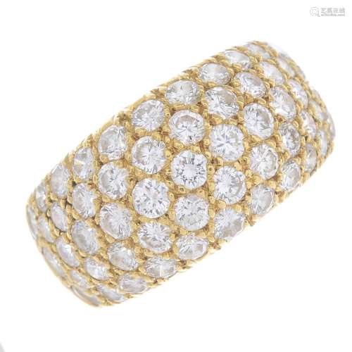 VAN CLEEF & ARPELS - an 18ct gold diamond ring.