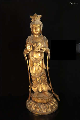 AN OLD TANG DYNASTY STYLE GUAN YIN DESIGN GILT BRONZE ORNAMENT