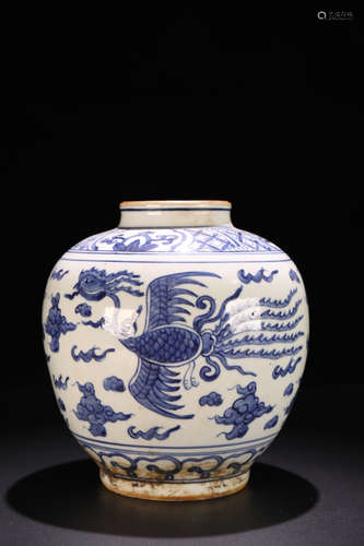 14-16TH CENTURY, A DRAGON AND PHOENIX PATTERN PORCELAIN POT, MING DYNASTY