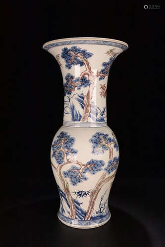 17-19TH CENTURY, A FLORAL PATTERN PORCELAIN VASE, QING DYNASTY