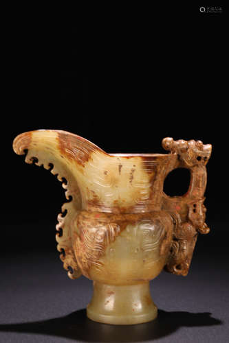 AN OLD DRAGON DESIGN HETIAN JADE WINE CUP