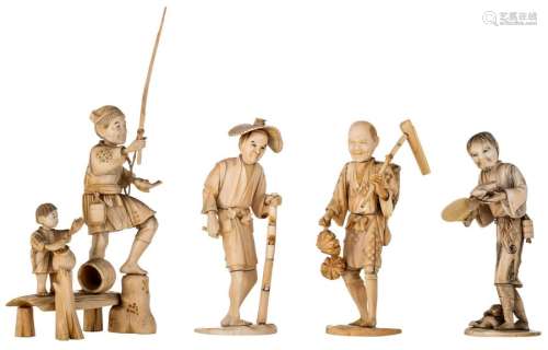 A lot of four Japanese later Meiji period ivory ok...;