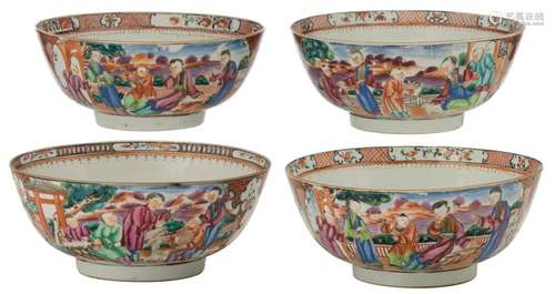 A lot of four Chinese bowls, decorated in polychro...;