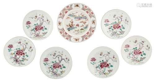 A lot of six Chinese famille rose porcelain saucer...;