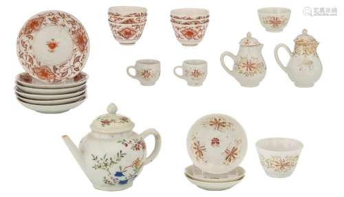 A lot of Chinese porcelain tableware, later 18thC ...;