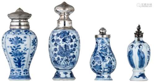A lot of four small Chinese blue and white porcela...;