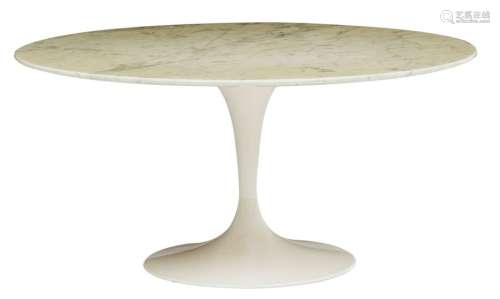A Knoll International design coffee table, N° 172/…