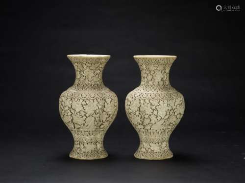 Late Qing/Republic-A Unf insid Pair Of Lacquer Vases