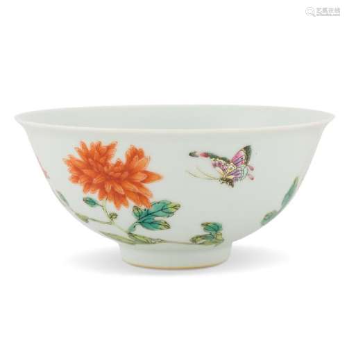 YONGZHENG FAMILLE ROSE BUTTERFLY & FLOWER BOWL