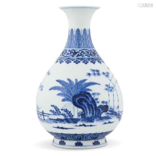 QIANLONG BLUE & WHITE LANDSCAPE PEAR VASE