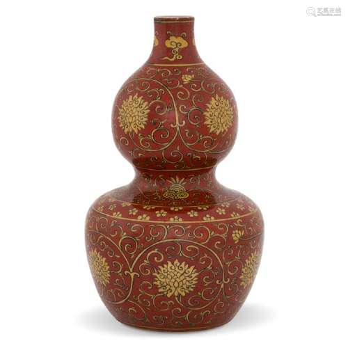MING YELLOW & RED WRAPPED FLORAL DOUBLE GOURD VASE