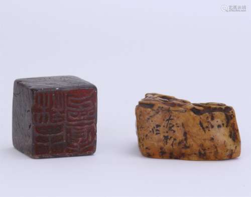 TWO CHINESE STONE SEALS