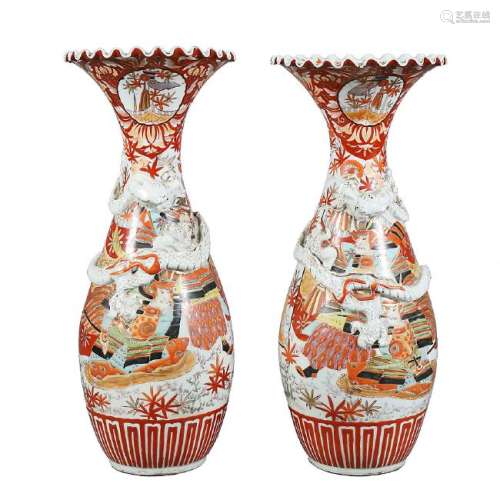 Pair of Japanese porcelain vases, early 20th Century.
