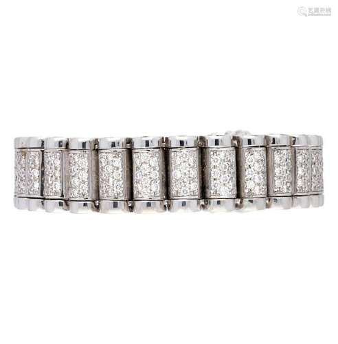 White gold and diamonds bracelet.