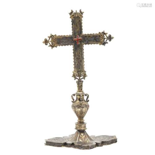 Renaissance altar's cross-reliquary in silver, 16th