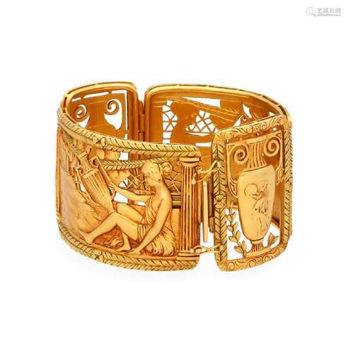 FUSET Y GRAU. Noucentist gold bracelet, circa 1922.