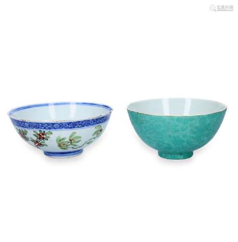 Two Chinese bowls in porcelain, 20th Century.